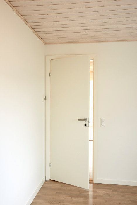 Fix-it hvitmalt celledør 72,6 cm - Optimal
